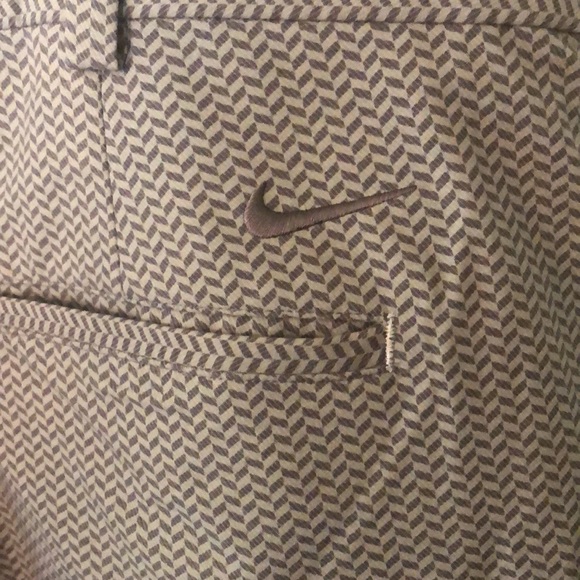 Nike Golf Tour Performance Dri-Fit Herringbone Golf Pants - Picture 4 of 10